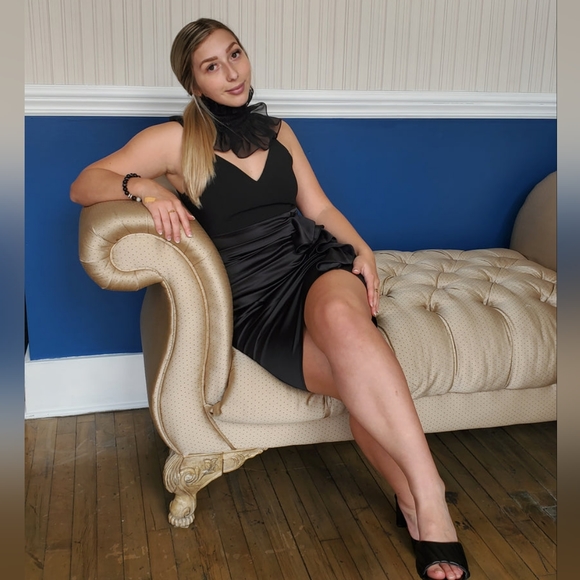 ALIZA DRESS - Picture 3 of 5